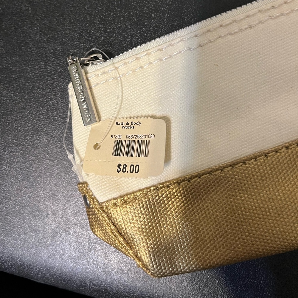 Bath & Body Works Set of Two Canvas Small Zip Bags Pencil Bags NWT - Picture 3 of 4